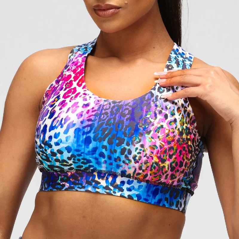 Activewear sports bAdjustable straps sports bra – Sports bra with straps that can be adjusted for a personalized fit and comfort.Glamour Puss Cross Back Bra